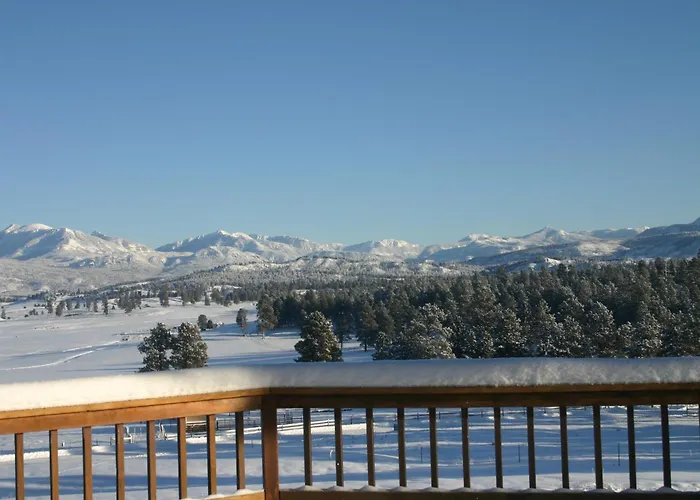 Elkwood Manor Bed & Breakfast