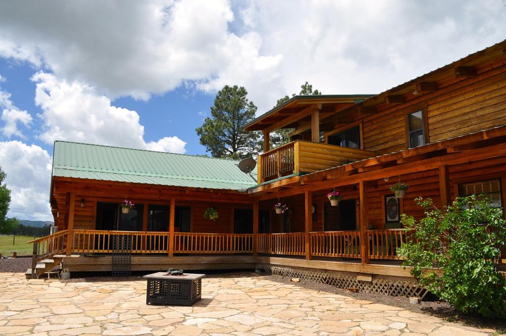 Elkwood Manor 4*
