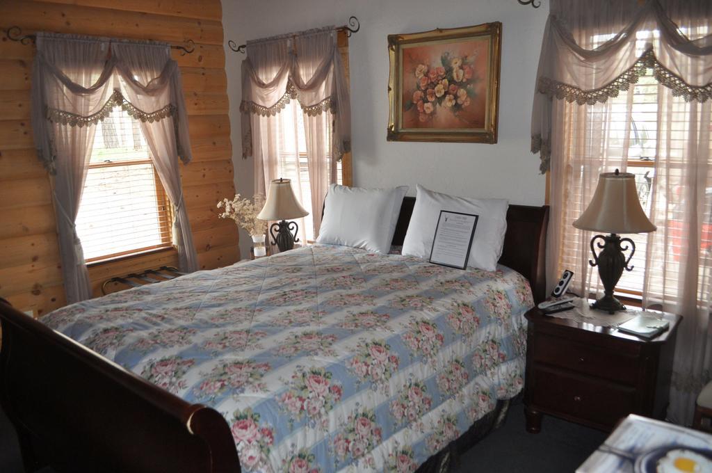 Elkwood Manor